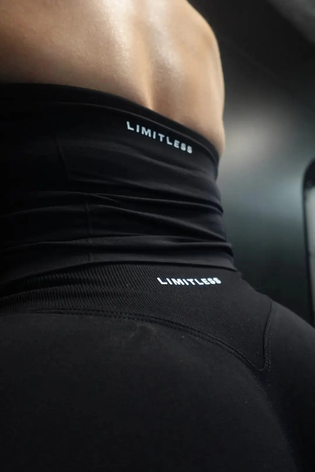 STAPLES 2.0 Halter Top